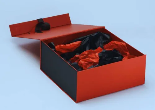 Collapsible Gift Boxes with Magnetic Closure